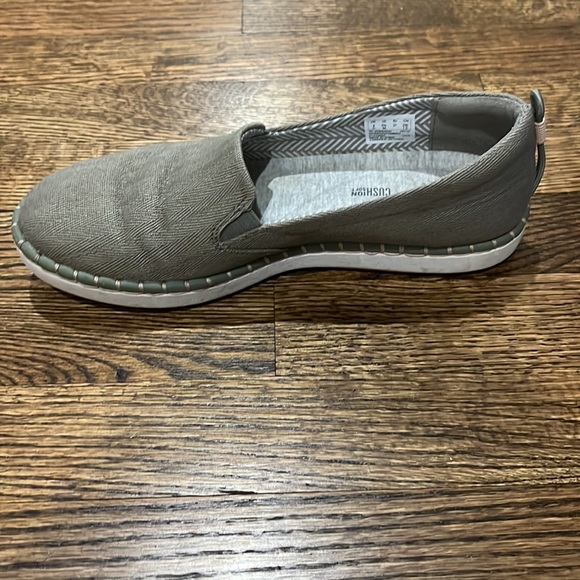 Clarks cloudstepper slip on shoes - Picture 3 of 3